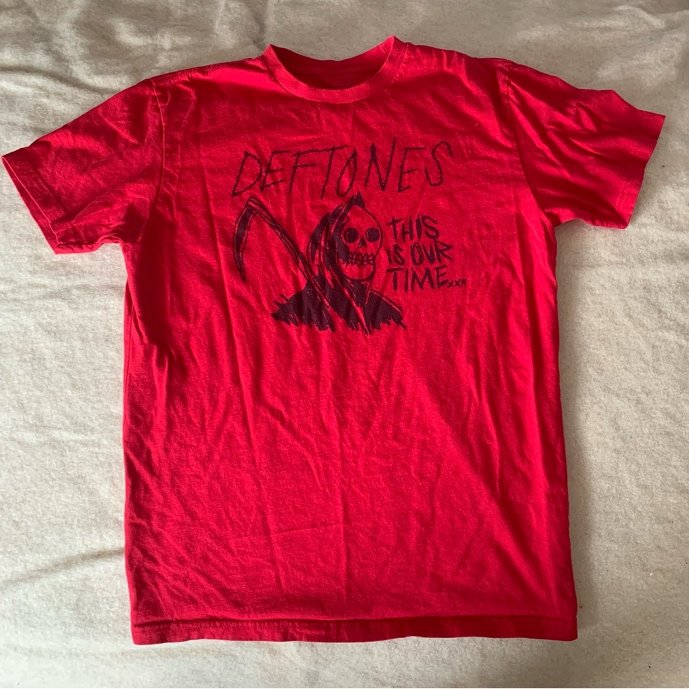 Deftones Red Graphic T-Shirt Small